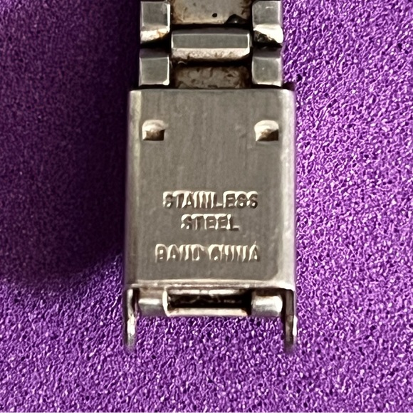 Roxy Ladies Date  Watch - Picture 7 of 15